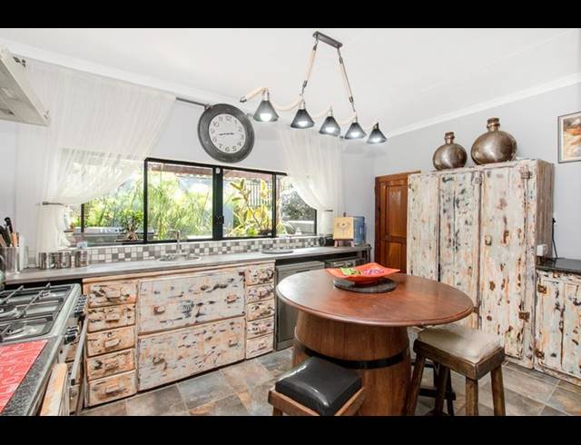 5 BEDROOM HOUSE FOR SALE IN KENMARE